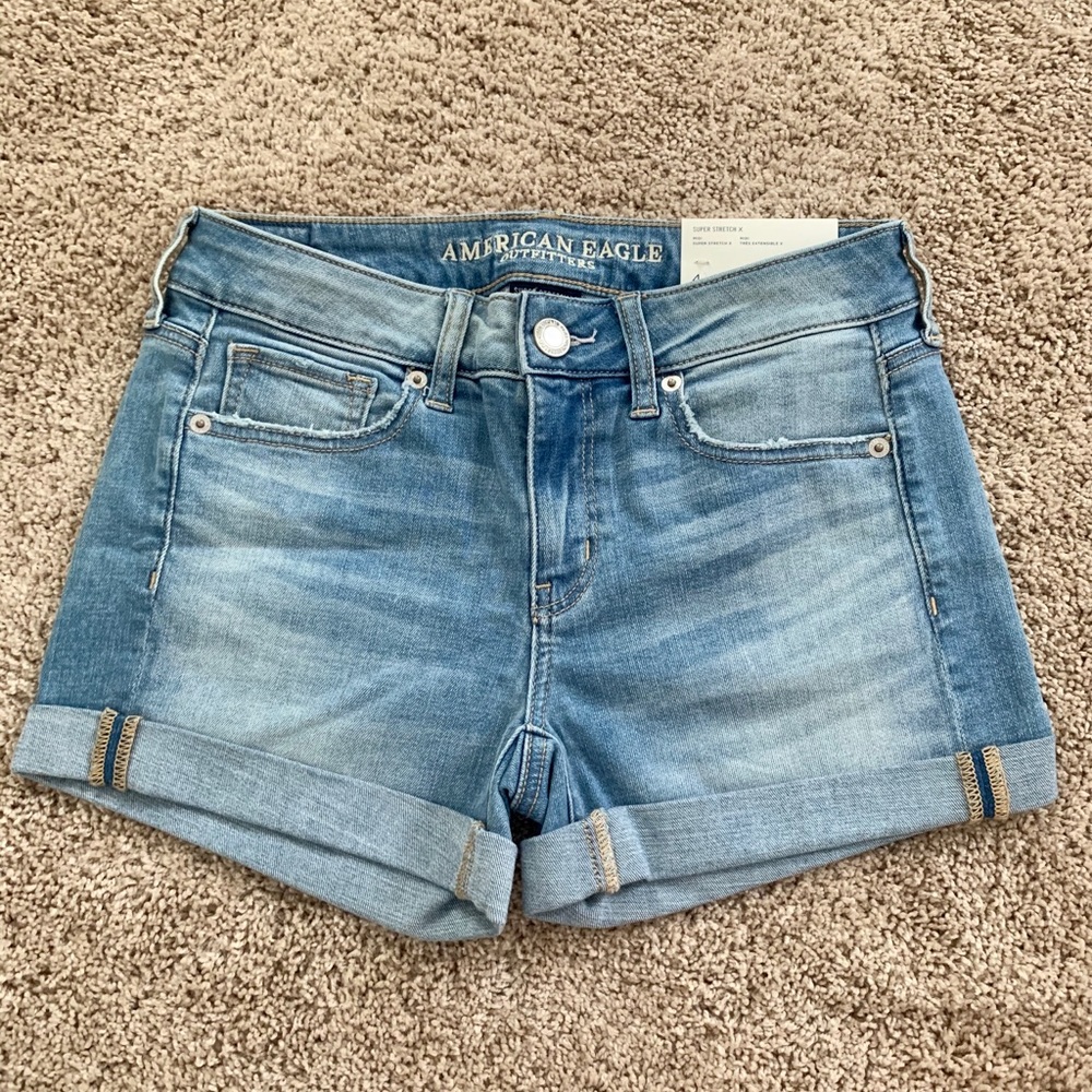 American Eagle Ne(x)t Level Midi Shorts Light Wash